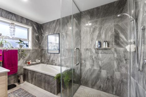 Photo of property in 98 Matai Street, Castlecliff, Whanganui, 4501