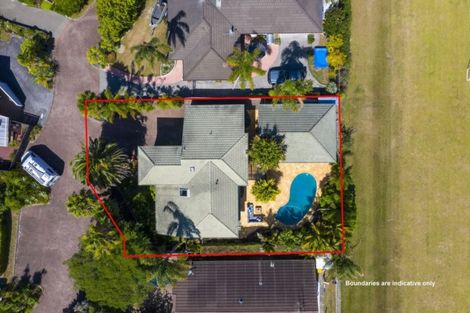 Photo of property in 24 St Lucia Place, Unsworth Heights, Auckland, 0632