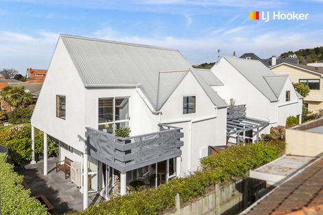 Photo of property in 2a Massey Avenue, Saint Clair, Dunedin, 9012