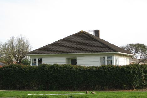 Photo of property in 18 High Street West, Waitara, 4320