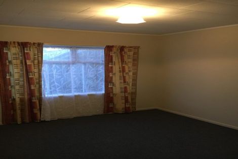 Photo of property in 47 Staverton Crescent, Mangere, Auckland, 2022