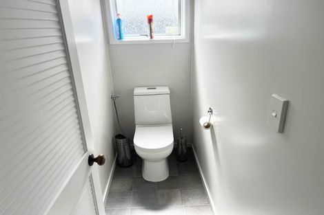 Photo of property in 2 Cushla Place, Massey, Auckland, 0614