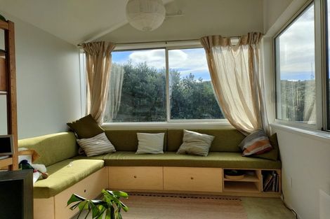Photo of property in 27u2 Buckley Road, Southgate, Wellington, 6023