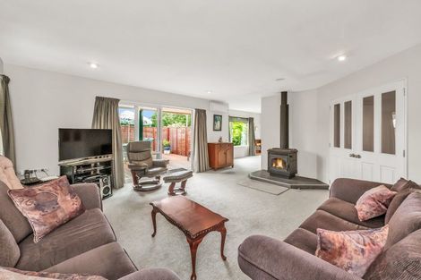Photo of property in 127 Bridge Street, Coalgate, 7673