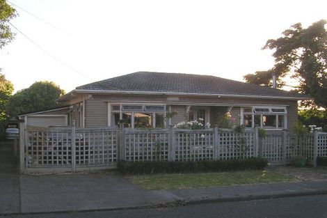 Photo of property in 1/8 Sydney Street, Hauraki, Auckland, 0622