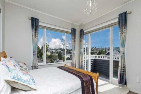 Photo of property in 1/42 East Coast Road, Milford, Auckland, 0620