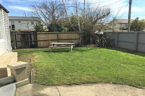 Photo of property in 258 Edgeware Road, Edgeware, Christchurch, 8013