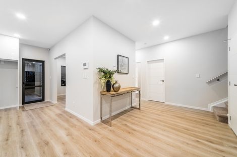 Photo of property in 4 Franheim Crescent, Orewa, 0931