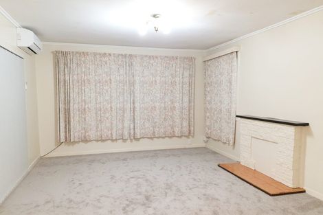 Photo of property in 1/64 Hogans Road, Glenfield, Auckland, 0629