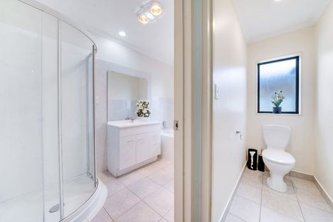 Photo of property in 16 Maadi Place, Papakura, 2110