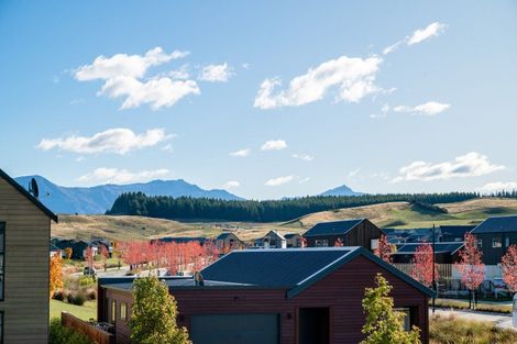 Photo of property in 7 Mount Nicholas Avenue, Wanaka, 9305