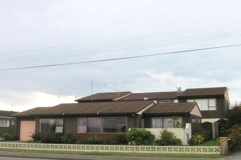 Photo of property in 3/48 Meeanee Quay, Westshore, Napier, 4110