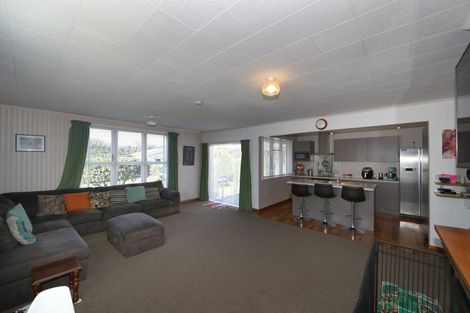 Photo of property in 712 Grove Road, Mayfair, Hastings, 4122