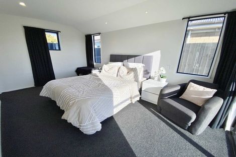 Photo of property in 28 Pistacia Place, Hornby, Christchurch, 8025