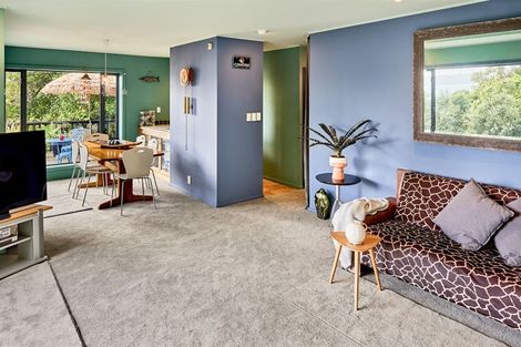 Photo of property in 8d Tawa Street, Eastbourne, Lower Hutt, 5013