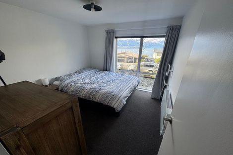 Photo of property in 46 Wynyard Crescent, Fernhill, Queenstown, 9300