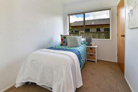 Photo of property in 2/428 Hibiscus Coast Highway, Orewa, 0931