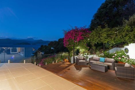 Photo of property in 2 Marina View, Waikawa, Picton, 7281