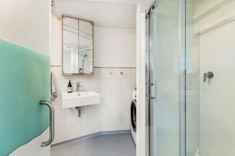 Photo of property in Qba Apartments, 1u/51 Webb Street, Mount Cook, Wellington, 6011