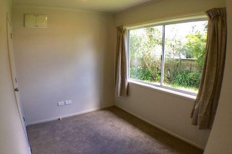 Photo of property in 53 Ellice Road, Totara Vale, Auckland, 0629