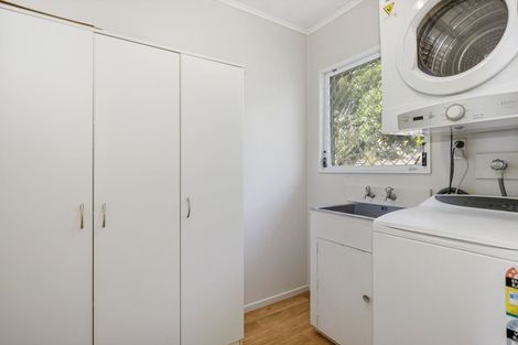 Photo of property in 43 Holland Street, Wainuiomata, Lower Hutt, 5014