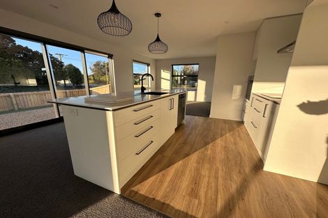Photo of property in 37 Comer Street, Halswell, Christchurch, 8025