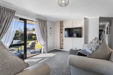 Photo of property in 26 Melford Close, Rangiora, 7400