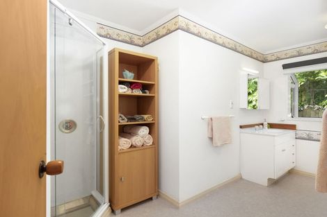 Photo of property in 23 Renown Road, Raumati South, Paraparaumu, 5032