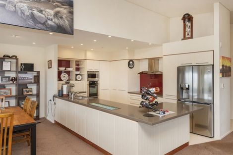 Photo of property in Bay View, 19/90 Customhouse Street, Gisborne, 4010
