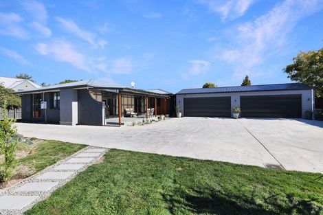Photo of property in 27 Oak Grove, Ashburton, 7700