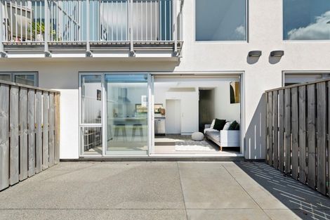 Photo of property in 31 Reynolds Place, Papamoa Beach, Papamoa, 3118