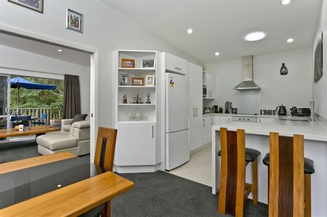 Photo of property in 128a Glamorgan Drive, Torbay, Auckland, 0630