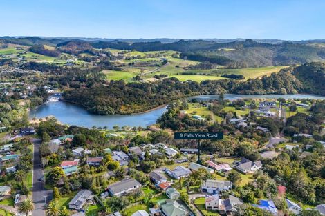 Photo of property in 9 Falls View Road, Haruru, 0204