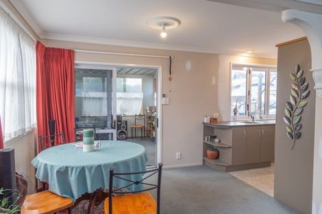 Photo of property in 2 Poihaere Street, Turangi, 3334