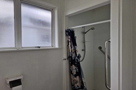 Photo of property in 1/378 Devon Street East, Strandon, New Plymouth, 4312