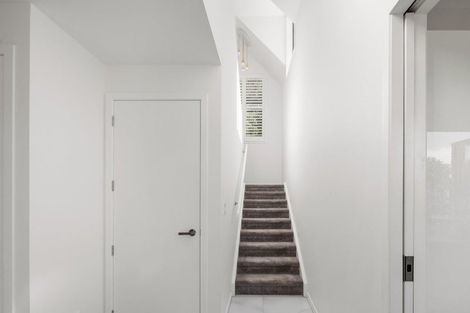 Photo of property in 1 Le Quesnoy Place, Cambridge, 3434