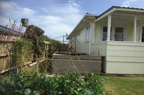 Photo of property in 18 Olsen Avenue, Mangawhai Heads, Mangawhai, 0505