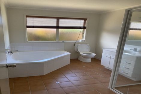 Photo of property in 17 Maidstone Place, Rototuna North, Hamilton, 3210