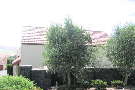 Photo of property in 7/5 Spencer Road, Oteha, Auckland, 0632