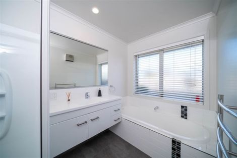 Photo of property in 103b Lowes Road, Rolleston, 7614