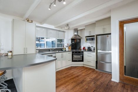 Photo of property in 15 Pembroke Street, Waimate, 7980