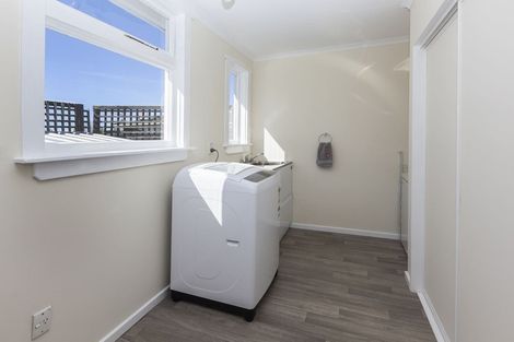 Photo of property in 1/274 Main North Road, Redwood, Christchurch, 8051