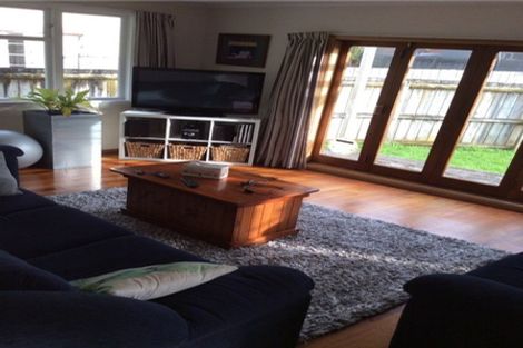 Photo of property in 6 Waikaremoana Place, Pakuranga Heights, Auckland, 2010