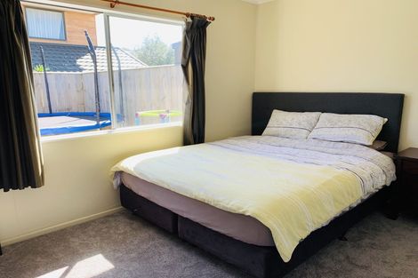 Photo of property in 13f2 Oswald Crescent, Paparangi, Wellington, 6037