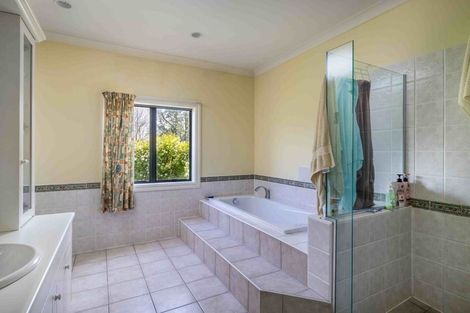 Photo of property in 25 Burberry Road, Karaka, Drury, 2578