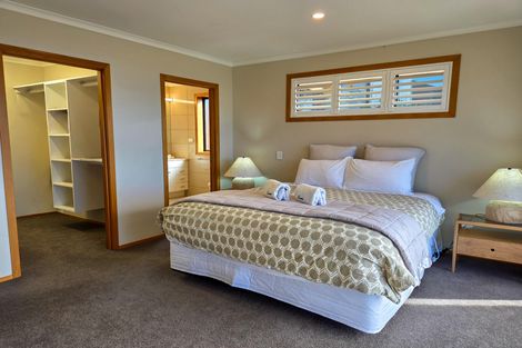 Photo of property in 2 Walter Black Place, Lake Tekapo, 7999