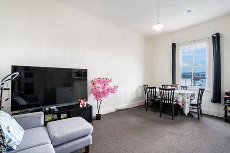 Photo of property in 33 Constable Street, Newtown, Wellington, 6021