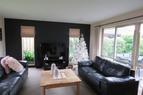 Photo of property in 9 Lassiter Green, Northwood, Christchurch, 8051