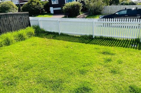 Photo of property in 1/22 Holland Road, Hillcrest, Auckland, 0627