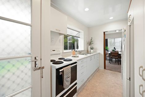Photo of property in 15 Bains Avenue, Hamilton East, Hamilton, 3216